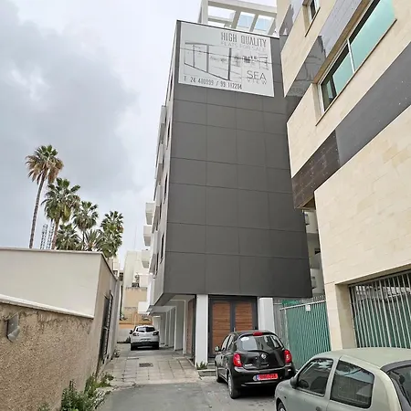 Albert's Center 202b 아파트 라르나카