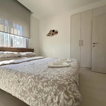 Albert's Center 202b *