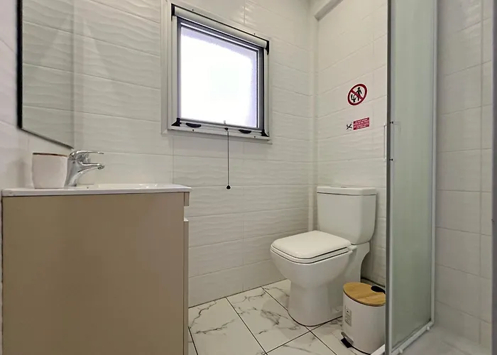 Albert's Center 202b