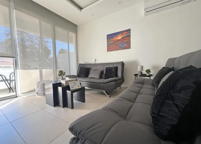 Albert's Center 202b Lárnaca